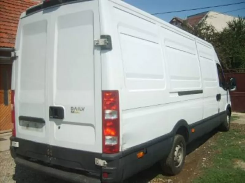 Продам  (АВТОБУС) фургон Iveco Daily 35s18 с комплектом интерьера и ок 3
